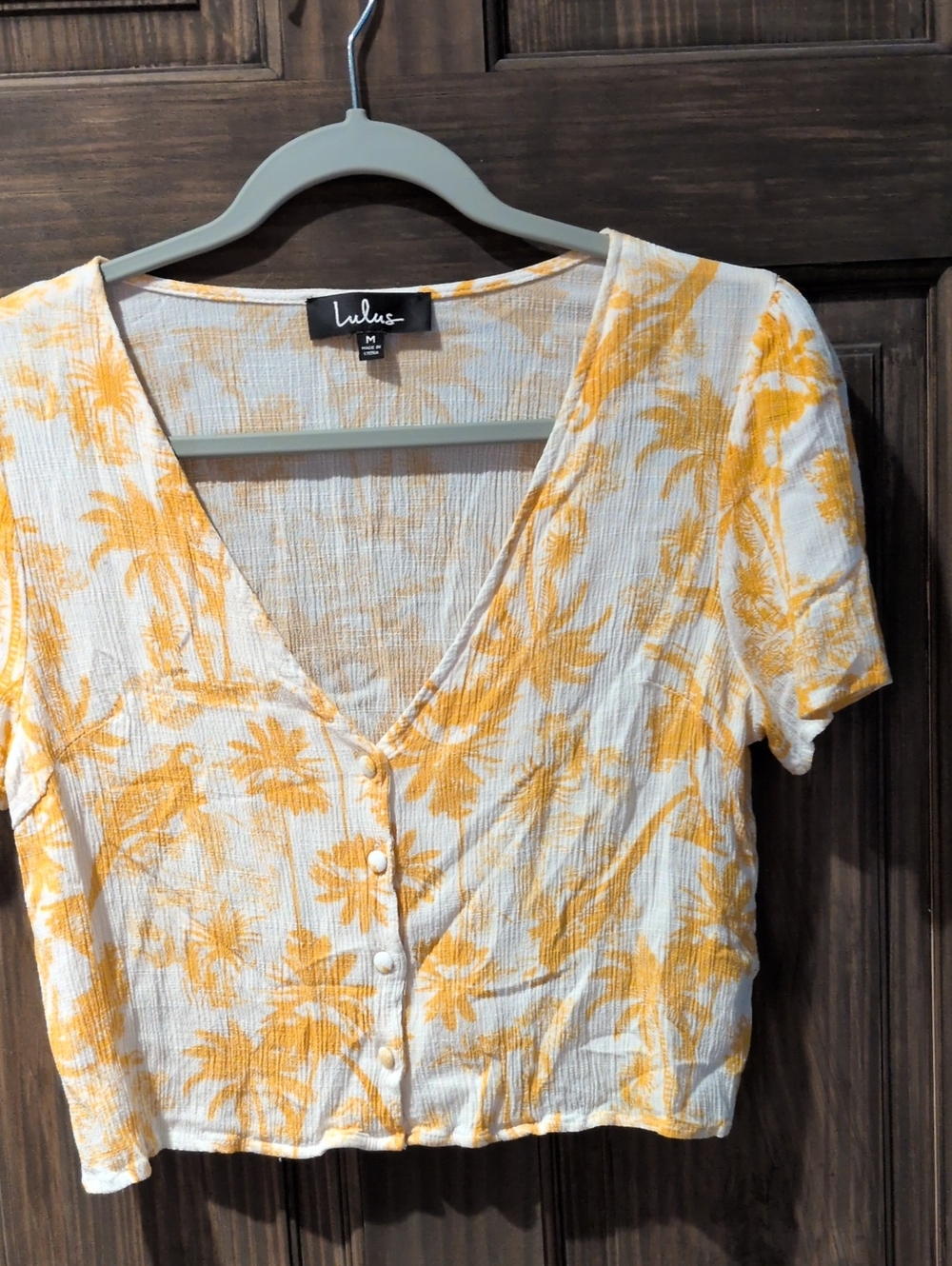 Lulu's White and Yellow Palm-Print V-Neck Button Crop Top